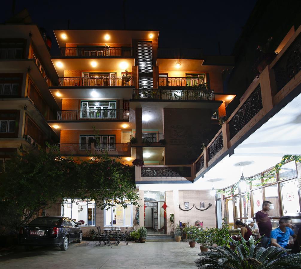 Kathmandu Nomad Hotel Екстер'єр фото