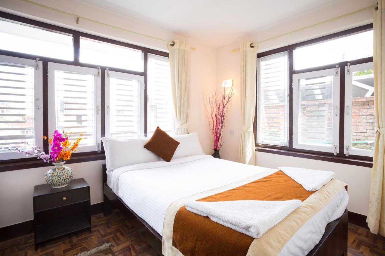 Kathmandu Nomad Hotel Екстер'єр фото