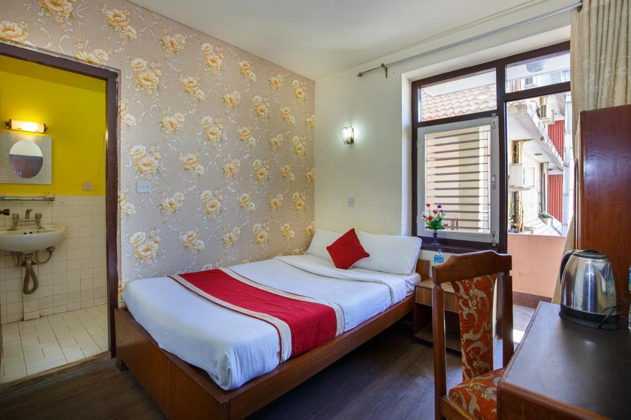 Kathmandu Nomad Hotel Екстер'єр фото